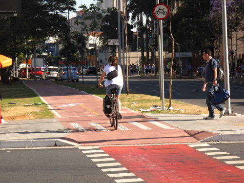 Relatório de Contagem de Ciclistas – Faria Lima 2013